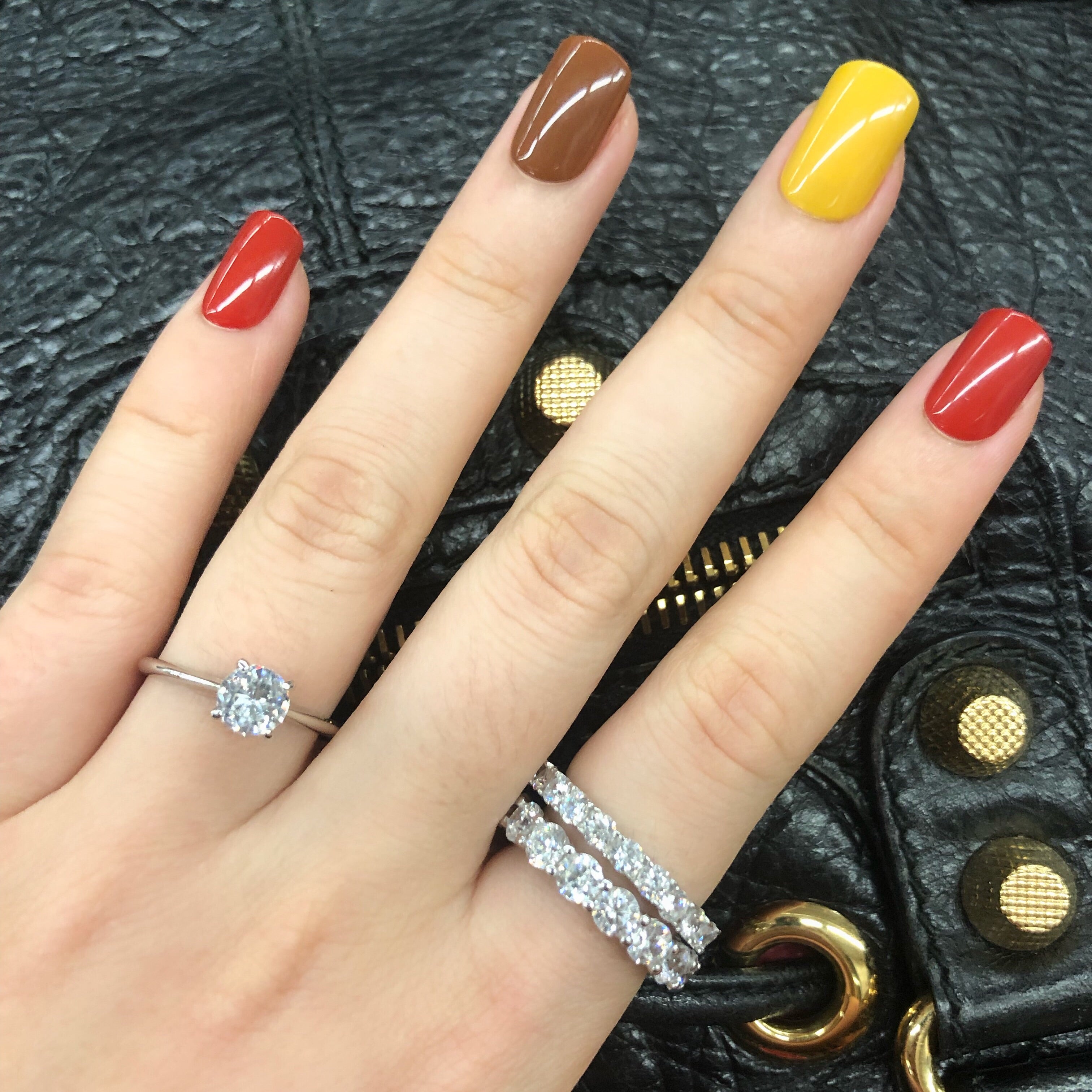 Solitaire Rings : Classic Round